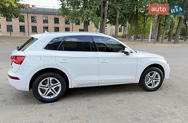 Позашляховик / Кросовер Audi Q5 2019 в Полтаві фото 4 Позашляховик / Кросовер Audi Q5 2019 в Полтаві