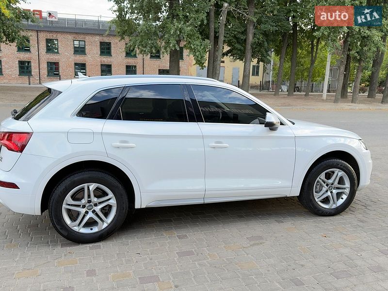Позашляховик / Кросовер Audi Q5 2019 в Полтаві фото 4 Позашляховик / Кросовер Audi Q5 2019 в Полтаві