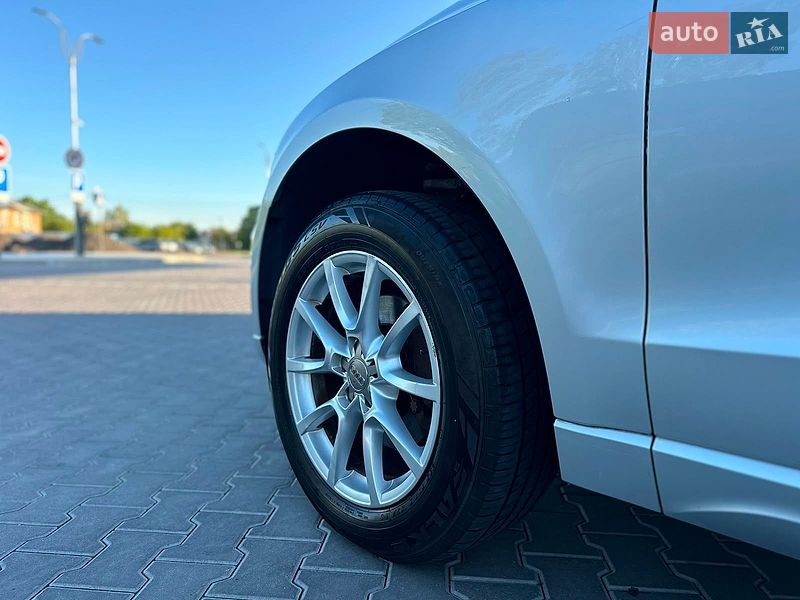 Внедорожник / Кроссовер Audi Q5 2010 в Владимире