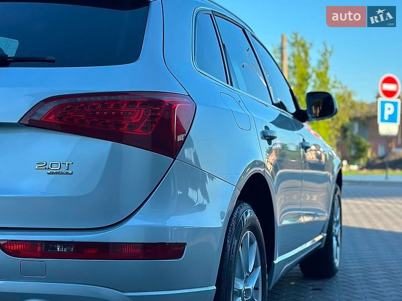 Позашляховик / Кросовер Audi Q5 2010 в Володимирі