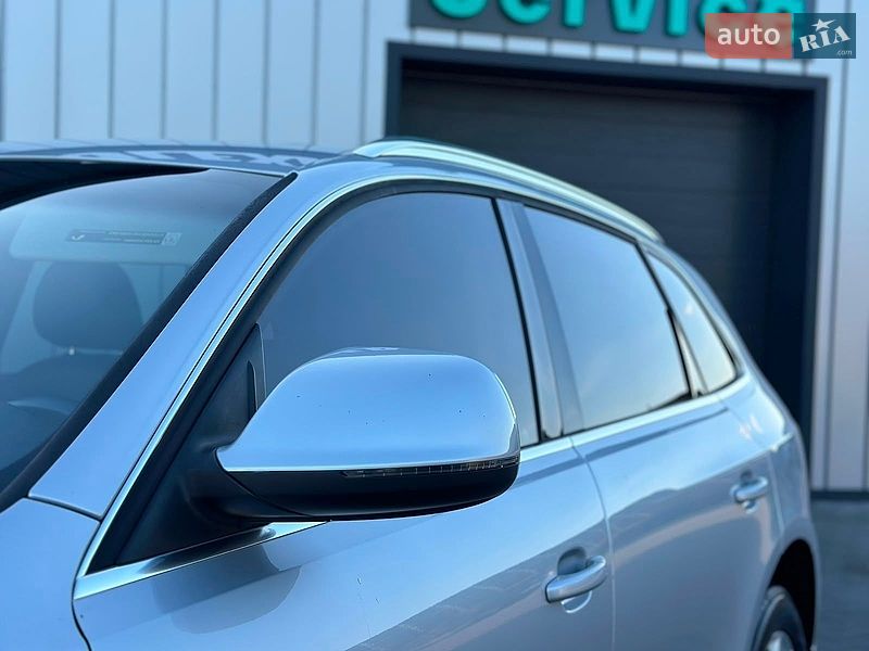 Внедорожник / Кроссовер Audi Q5 2010 в Владимире