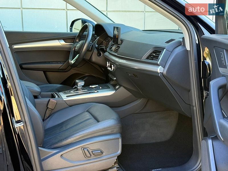 Позашляховик / Кросовер Audi Q5 2020 в Львові фото 46 Позашляховик / Кросовер Audi Q5 2020 в Львові