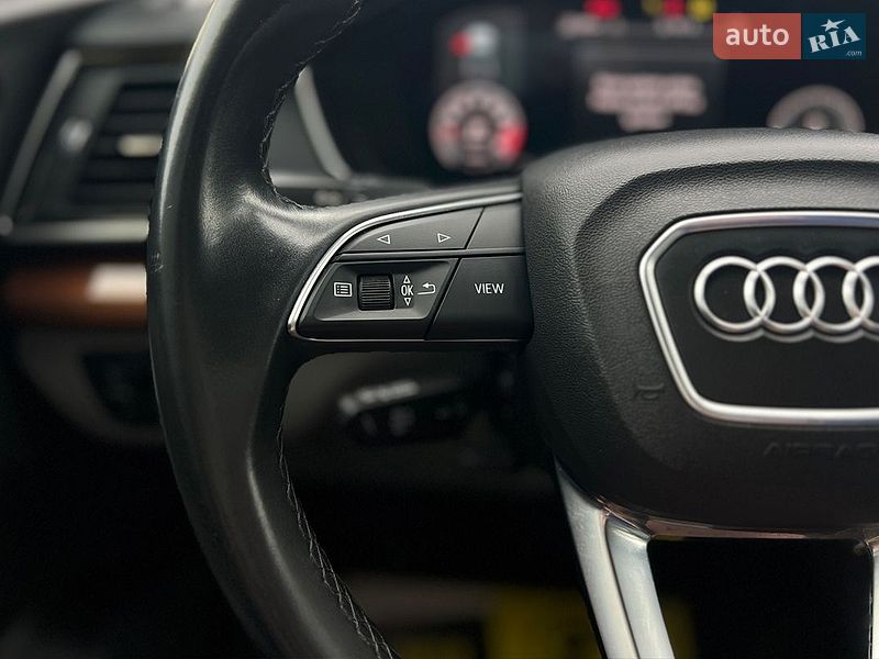 Внедорожник / Кроссовер Audi Q5 2021 в Ивано-Франковске