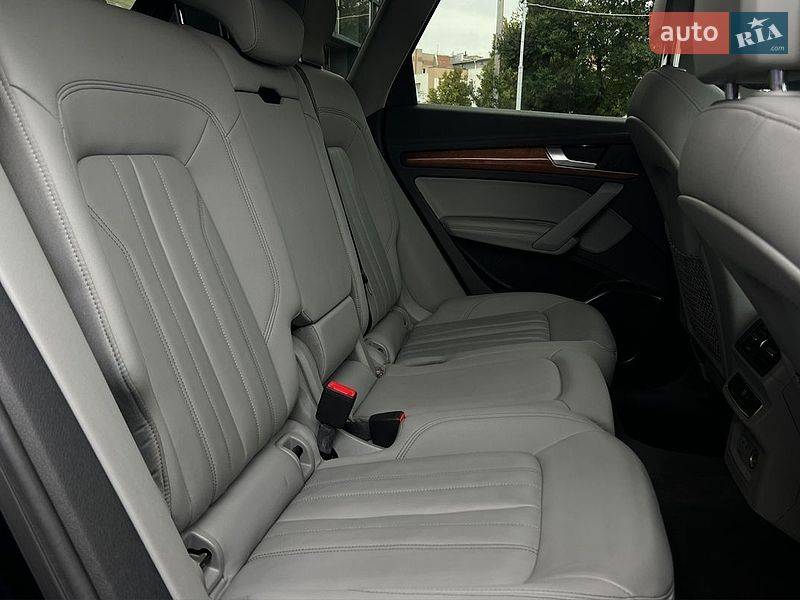 Внедорожник / Кроссовер Audi Q5 2021 в Ивано-Франковске