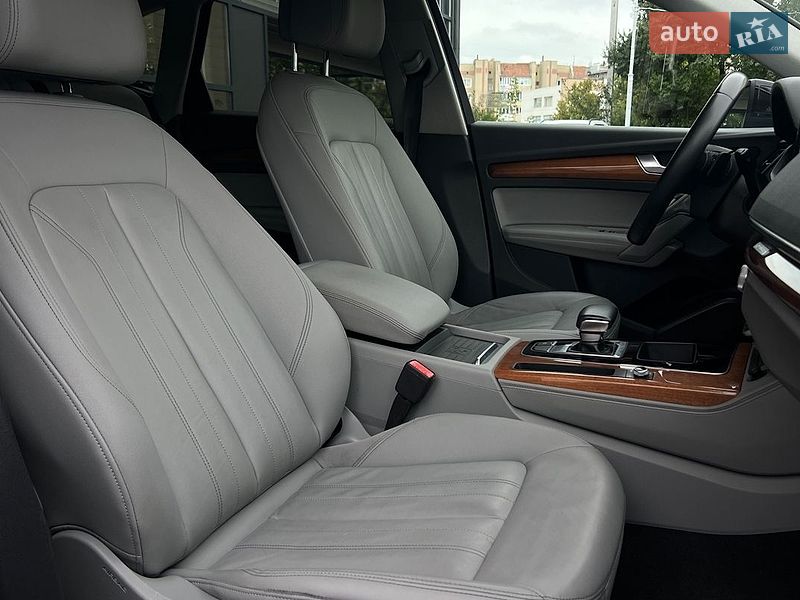 Внедорожник / Кроссовер Audi Q5 2021 в Ивано-Франковске