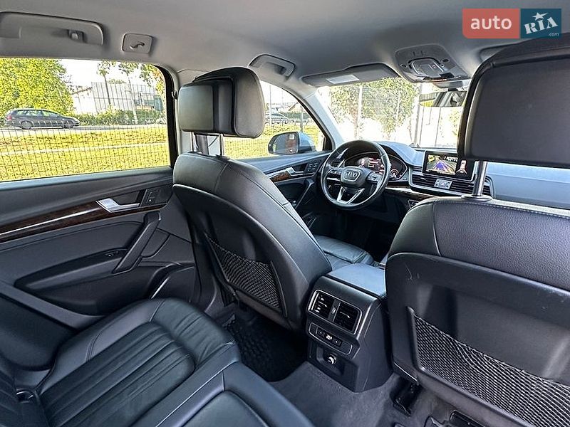Позашляховик / Кросовер Audi Q5 2018 в Стрию