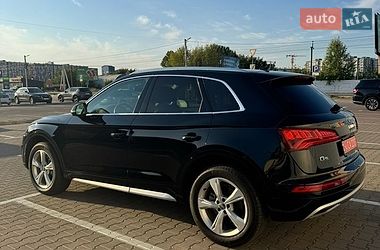 Внедорожник / Кроссовер Audi Q5 2019 в Киеве