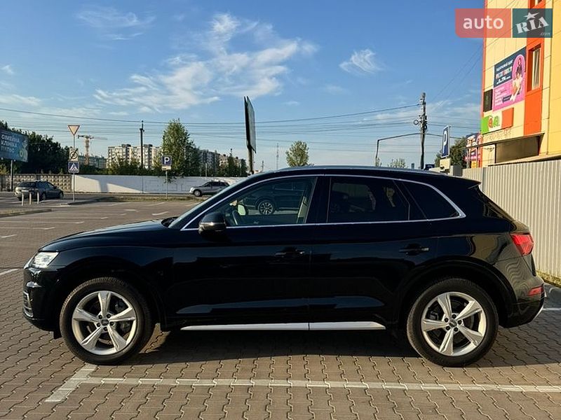 Внедорожник / Кроссовер Audi Q5 2019 в Киеве