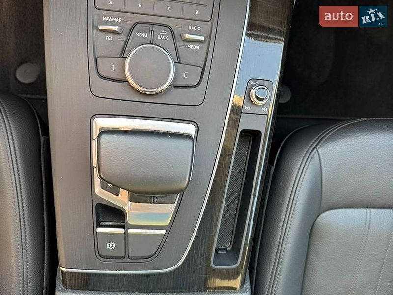 Внедорожник / Кроссовер Audi Q5 2019 в Киеве