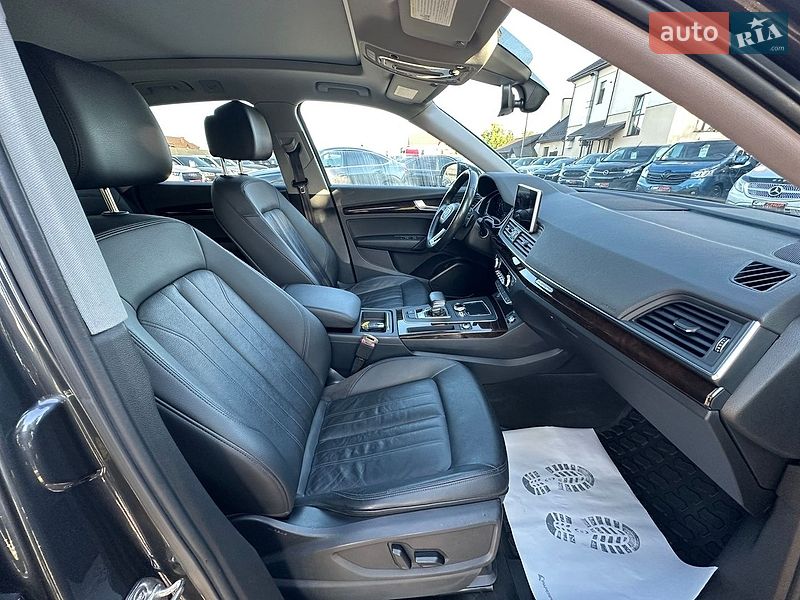 Позашляховик / Кросовер Audi Q5 2018 в Стрию