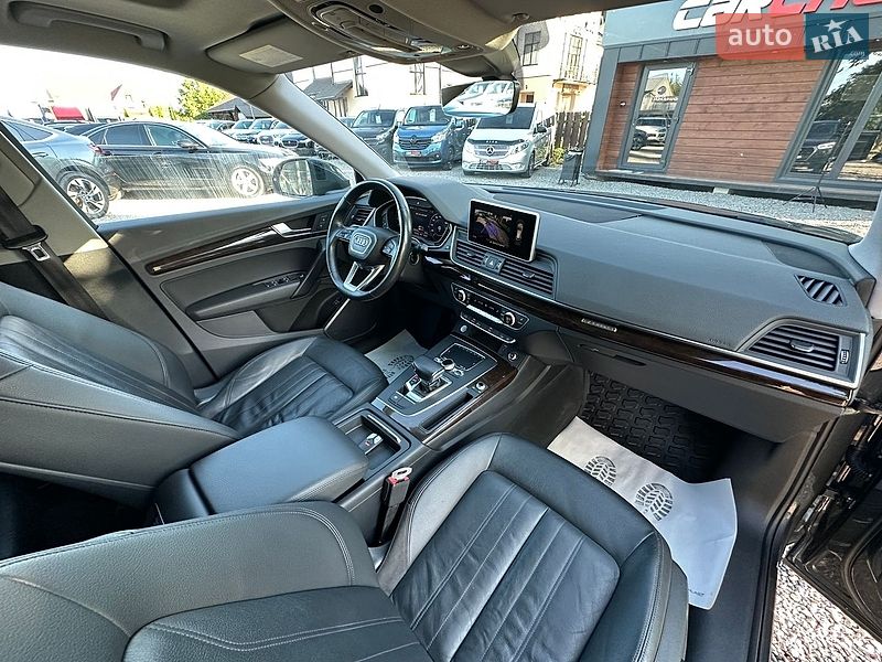 Позашляховик / Кросовер Audi Q5 2018 в Стрию