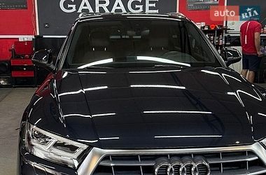 Позашляховик / Кросовер Audi Q5 2017 в Львові