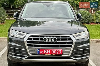 Позашляховик / Кросовер Audi Q5 2018 в Києві