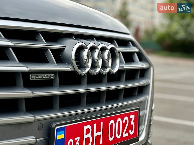 Позашляховик / Кросовер Audi Q5 2018 в Києві