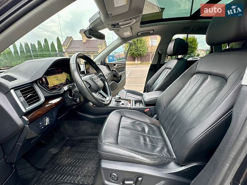 Позашляховик / Кросовер Audi Q5 2018 в Києві