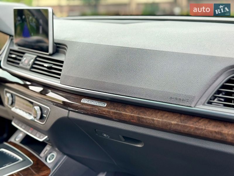 Позашляховик / Кросовер Audi Q5 2018 в Києві