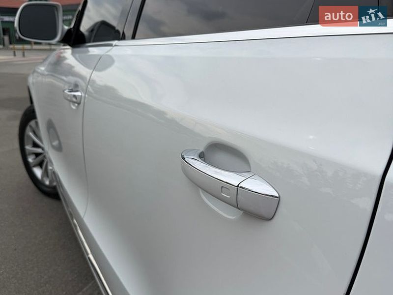 Позашляховик / Кросовер Audi Q5 2015 в Києві