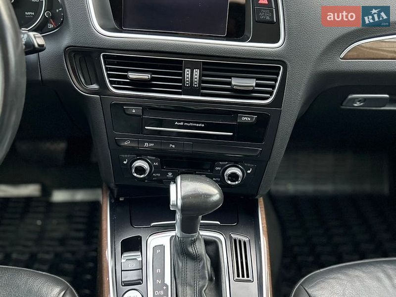 Позашляховик / Кросовер Audi Q5 2015 в Івано-Франківську