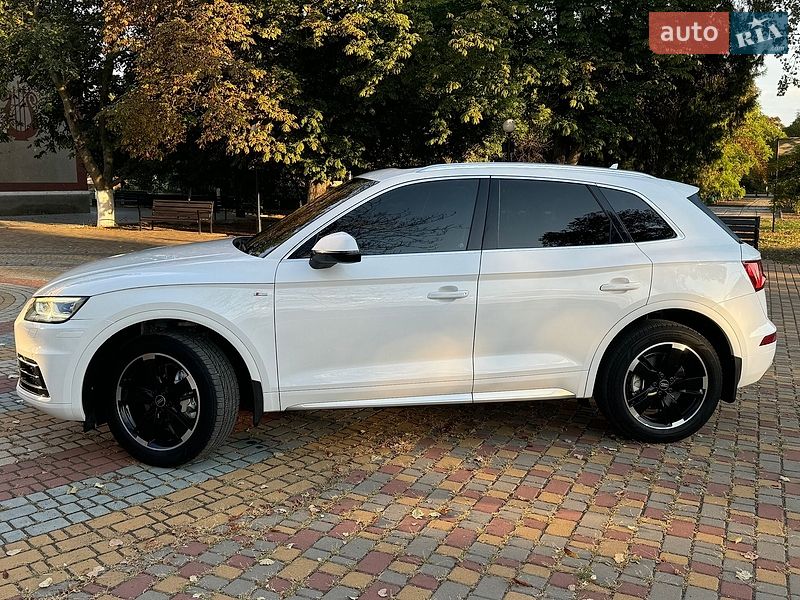 Позашляховик / Кросовер Audi Q5 2019 в Сараті фото 6 Позашляховик / Кросовер Audi Q5 2019 в Сараті