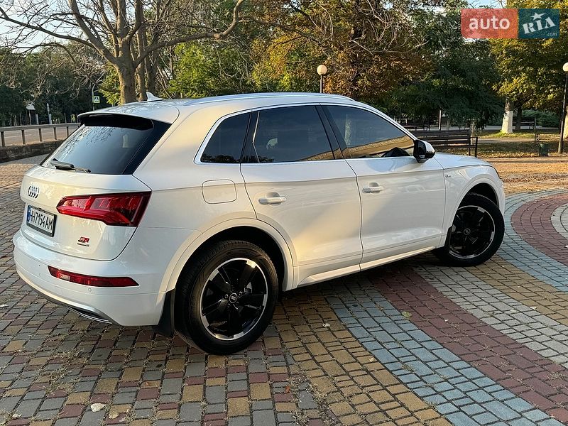 Позашляховик / Кросовер Audi Q5 2019 в Сараті фото 12 Позашляховик / Кросовер Audi Q5 2019 в Сараті