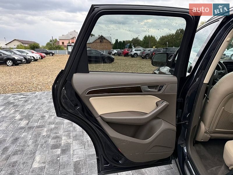 Внедорожник / Кроссовер Audi Q5 2015 в Коломые