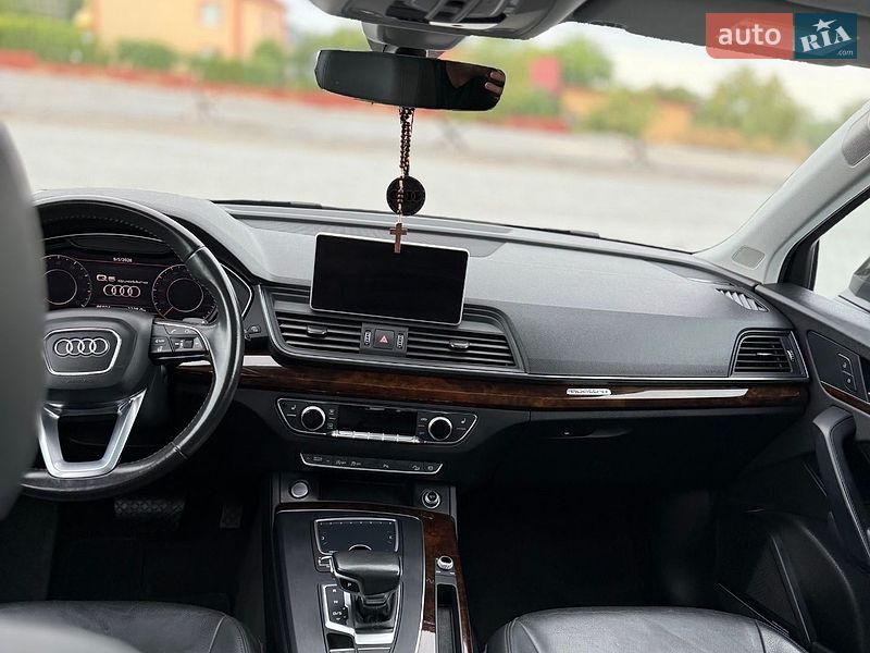 Позашляховик / Кросовер Audi Q5 2017 в Золочеві фото 23 Позашляховик / Кросовер Audi Q5 2017 в Золочеві