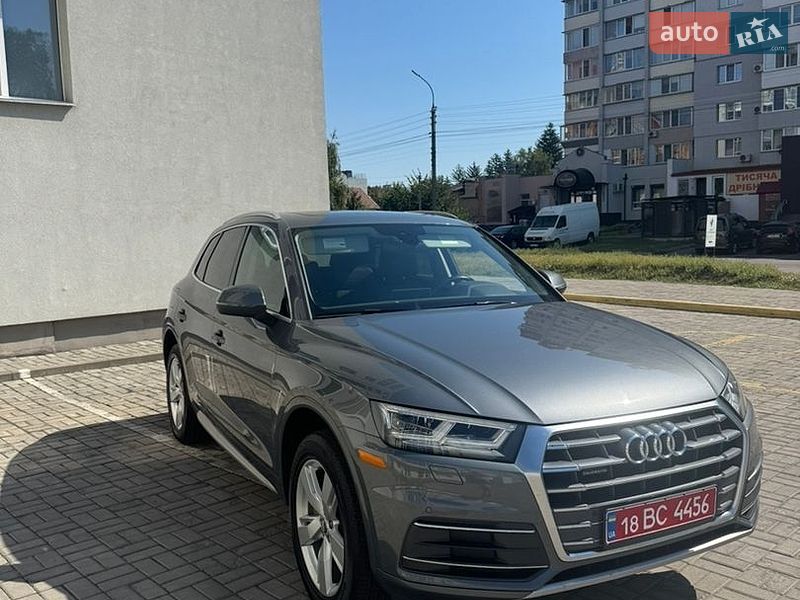 Внедорожник / Кроссовер Audi Q5 2018 в Черкассах