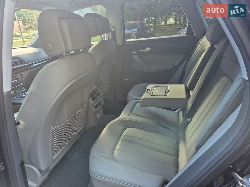 Позашляховик / Кросовер Audi Q5 2019 в Києві фото 10 Позашляховик / Кросовер Audi Q5 2019 в Києві