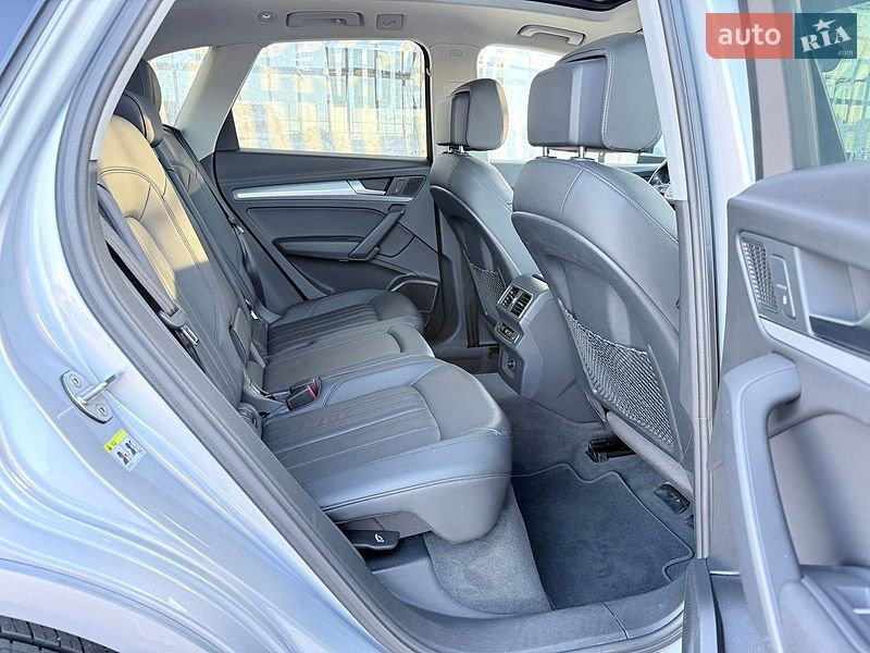 Внедорожник / Кроссовер Audi Q5 2018 в Киеве