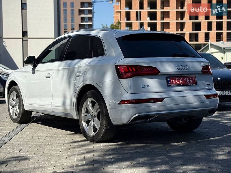 Позашляховик / Кросовер Audi Q5 2019 в Чернівцях фото 6 Позашляховик / Кросовер Audi Q5 2019 в Чернівцях