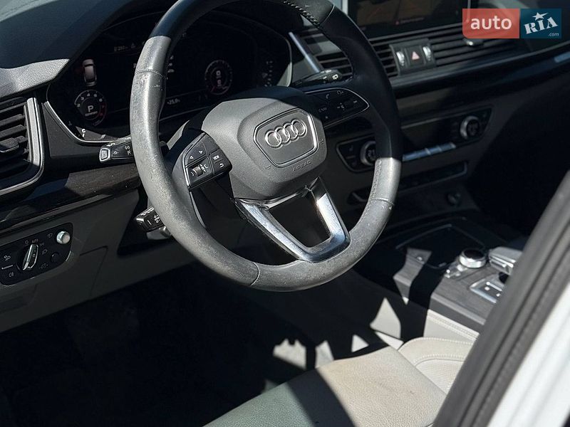 Позашляховик / Кросовер Audi Q5 2019 в Чернівцях фото 14 Позашляховик / Кросовер Audi Q5 2019 в Чернівцях