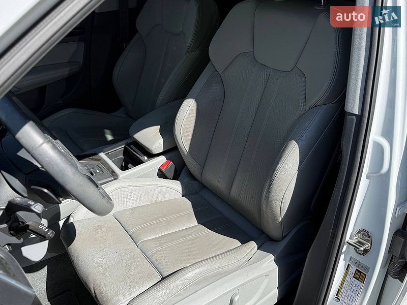 Позашляховик / Кросовер Audi Q5 2019 в Чернівцях фото 15 Позашляховик / Кросовер Audi Q5 2019 в Чернівцях
