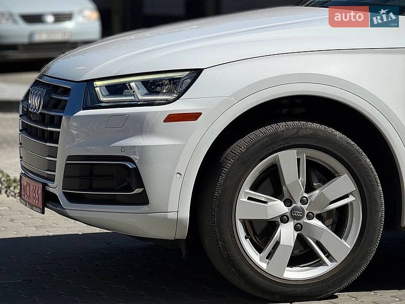 Позашляховик / Кросовер Audi Q5 2019 в Чернівцях фото 5 Позашляховик / Кросовер Audi Q5 2019 в Чернівцях