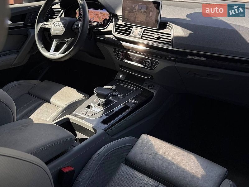 Позашляховик / Кросовер Audi Q5 2019 в Чернівцях фото 18 Позашляховик / Кросовер Audi Q5 2019 в Чернівцях