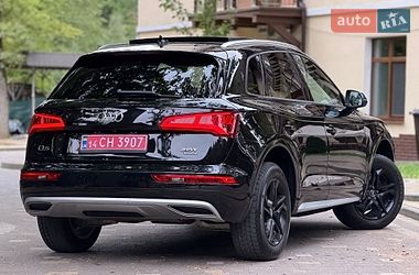 Внедорожник / Кроссовер Audi Q5 2018 в Дрогобыче