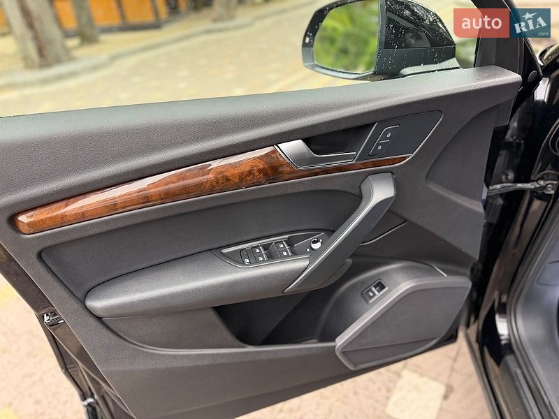 Внедорожник / Кроссовер Audi Q5 2018 в Дрогобыче