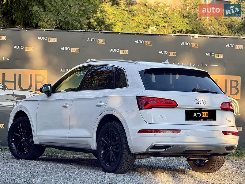 Внедорожник / Кроссовер Audi Q5 2017 в Харькове