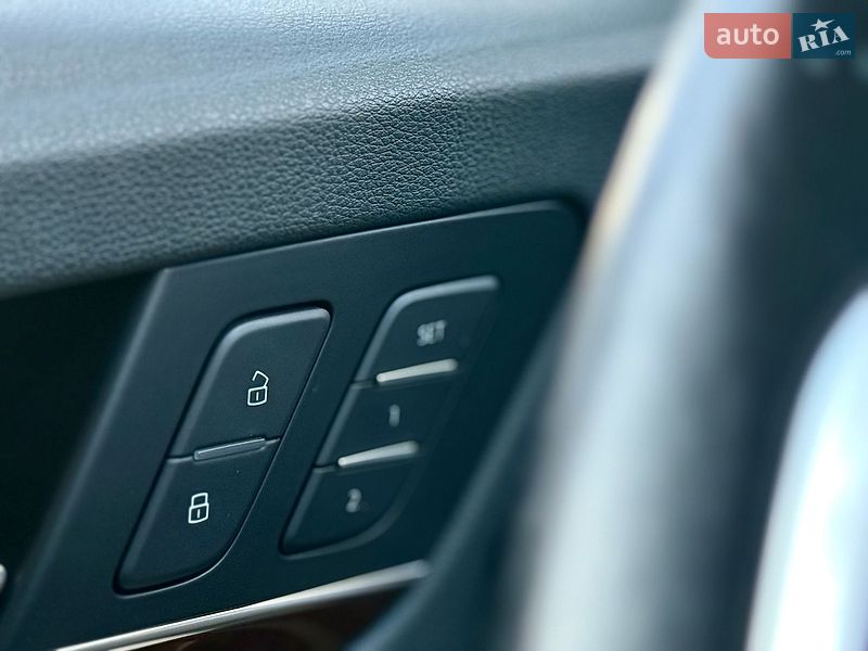 Внедорожник / Кроссовер Audi Q5 2017 в Харькове