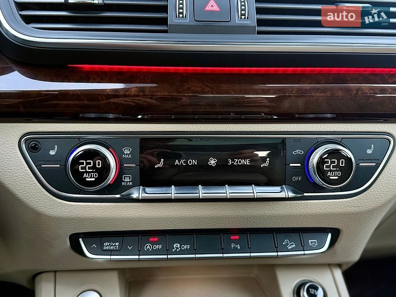 Внедорожник / Кроссовер Audi Q5 2017 в Харькове