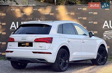Внедорожник / Кроссовер Audi Q5 2017 в Харькове