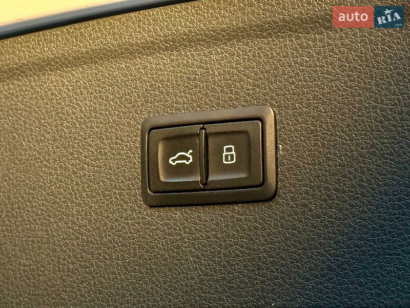 Внедорожник / Кроссовер Audi Q5 2017 в Харькове