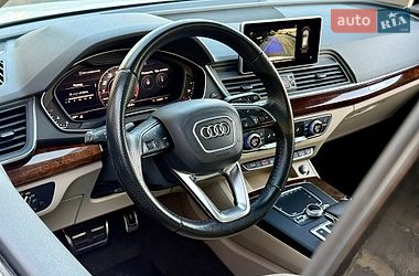 Внедорожник / Кроссовер Audi Q5 2017 в Харькове