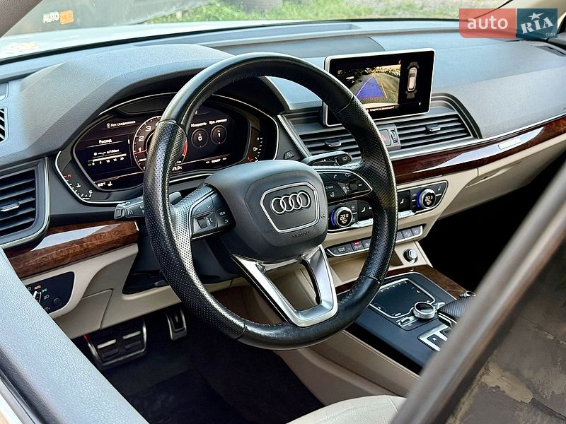 Внедорожник / Кроссовер Audi Q5 2017 в Харькове