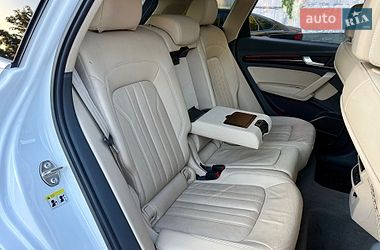 Внедорожник / Кроссовер Audi Q5 2017 в Харькове