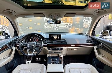 Внедорожник / Кроссовер Audi Q5 2017 в Харькове