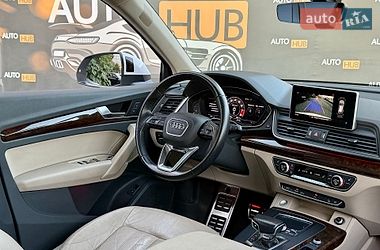Внедорожник / Кроссовер Audi Q5 2017 в Харькове