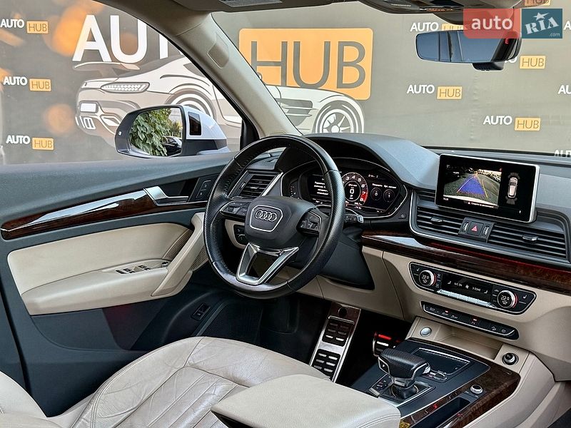 Внедорожник / Кроссовер Audi Q5 2017 в Харькове