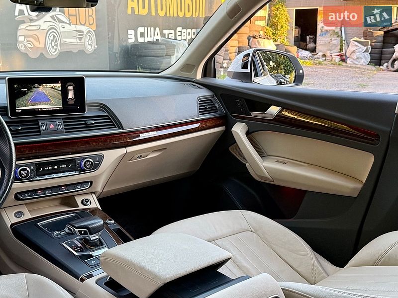 Внедорожник / Кроссовер Audi Q5 2017 в Харькове