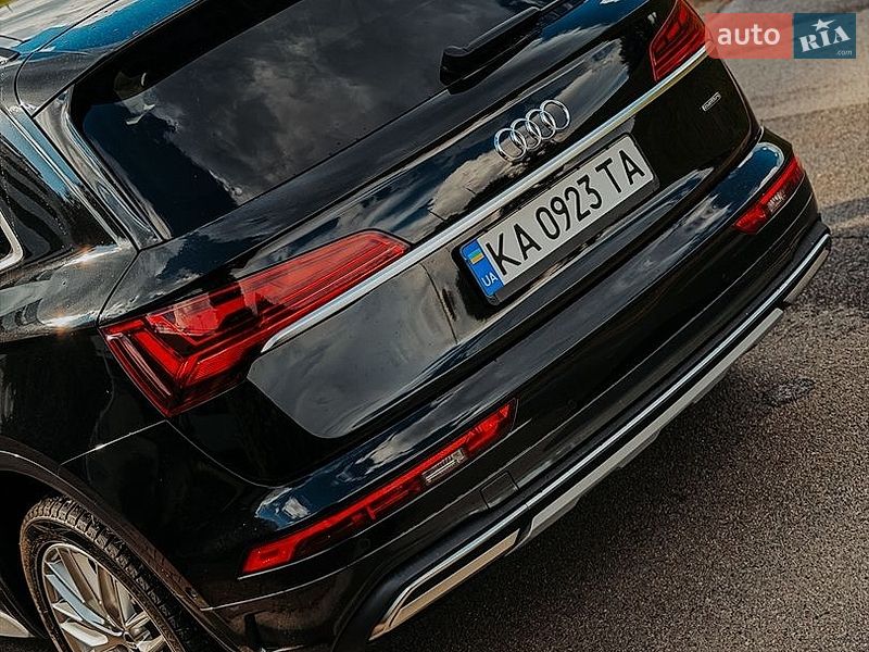 Внедорожник / Кроссовер Audi Q5 2022 в Киеве
