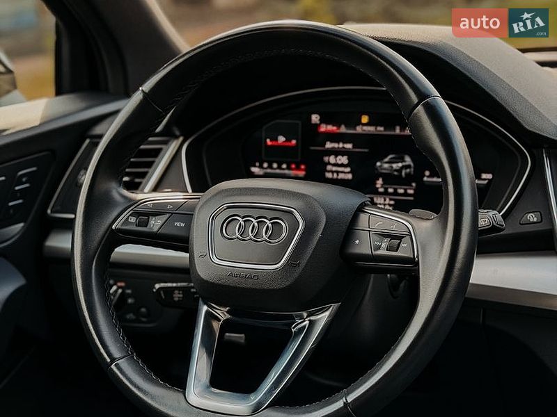 Внедорожник / Кроссовер Audi Q5 2022 в Киеве